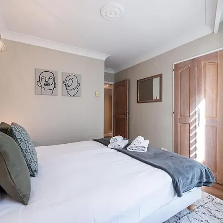 Elegant And Chic 2 Bedroom With Pool * Канны