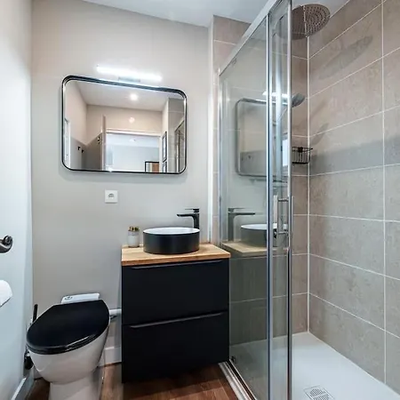 Elegant And Chic 2 Bedroom With Pool *
