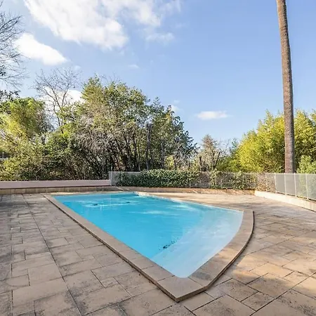 Elegant And Chic 2 Bedroom With Pool Apartment Cannes