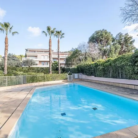 Elegant And Chic 2 Bedroom With Pool *